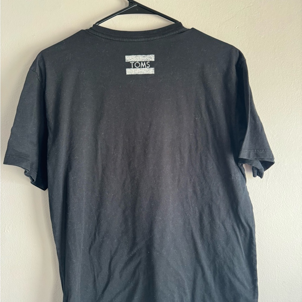 Large TOMS one for one shirt